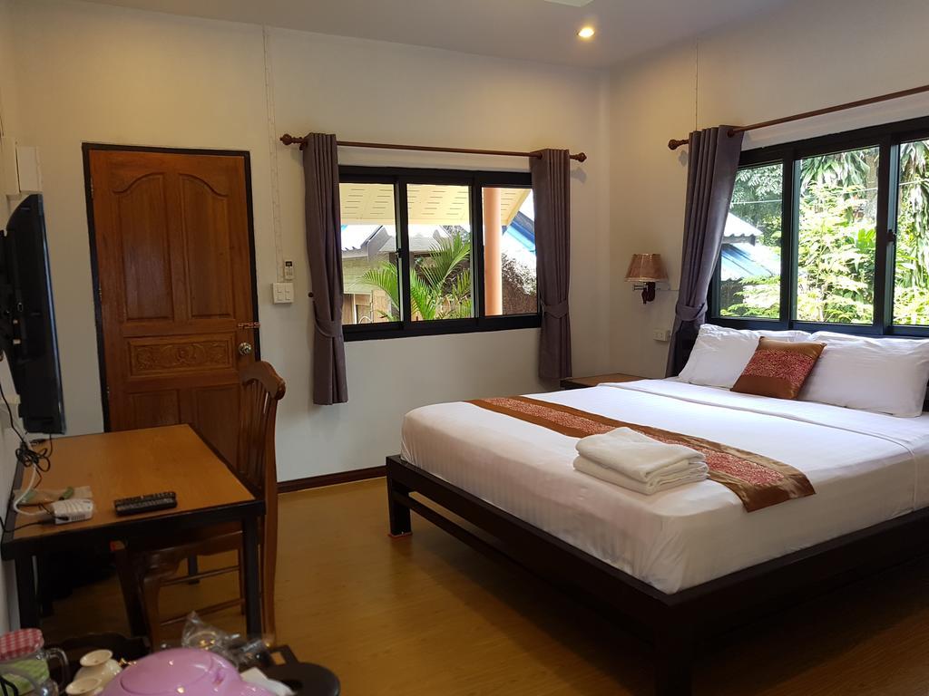 Ban Phumon Talang Resort Ban Mon Talaeng Екстериор снимка